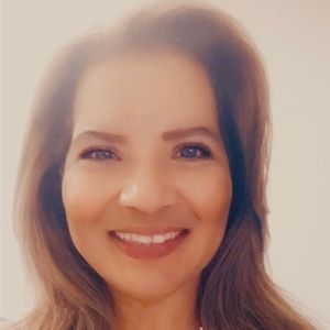 Meet your Posher, Gabriela